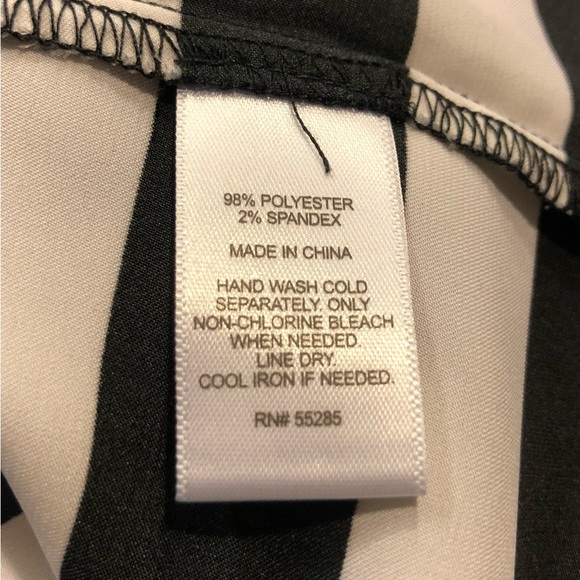 NWOT Express Top - Picture 6 of 6